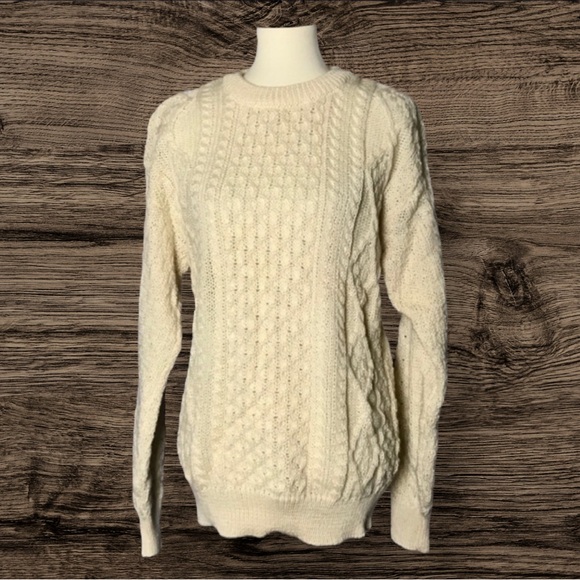 Inis Crafts Wool Made in Ireland Cable Knit Fisherman Sweater Medium